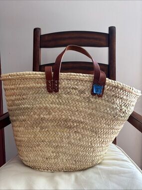 Irregular Woven Straw Tote Bag with Brown Leather Handles "I”